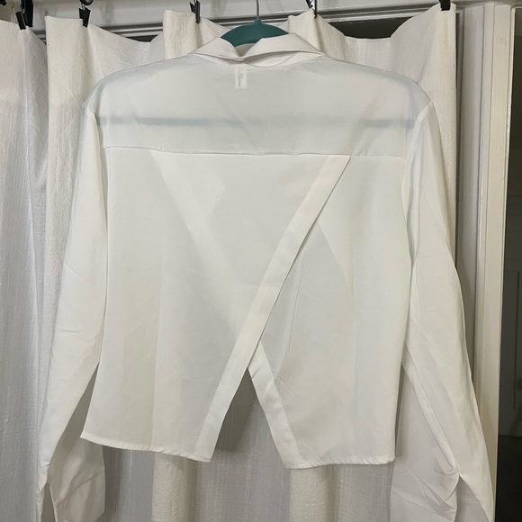 White long sleeve shirt - Picture 2 of 3